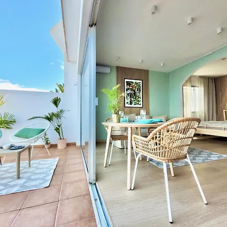 Ocean Blue Apartment